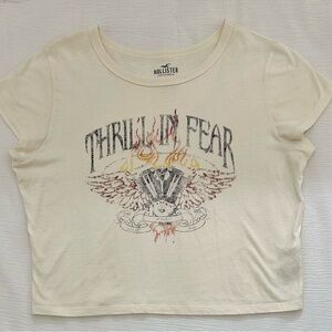 Hollister Cropped Graphic Tee